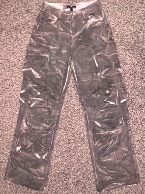 Forever 21 Camouflage Cargo Pants in Green and White